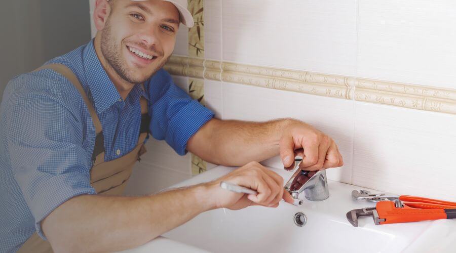 Professional clogged drains services in Fellows, CA